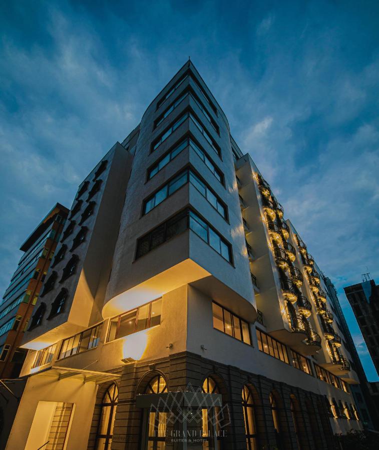 The Grand Palace Suites Hotel